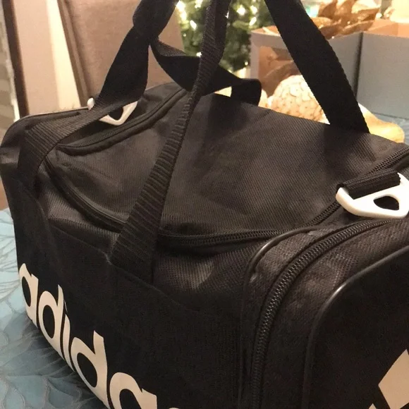 Vintage Adidas Black Duffel Bag - Picture 9 of 9